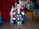 Christmas-26-Nov-2005-084e.jpg (33785 bytes)