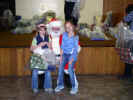 Christmas-Tree-2003-055e.jpg (34101 bytes)
